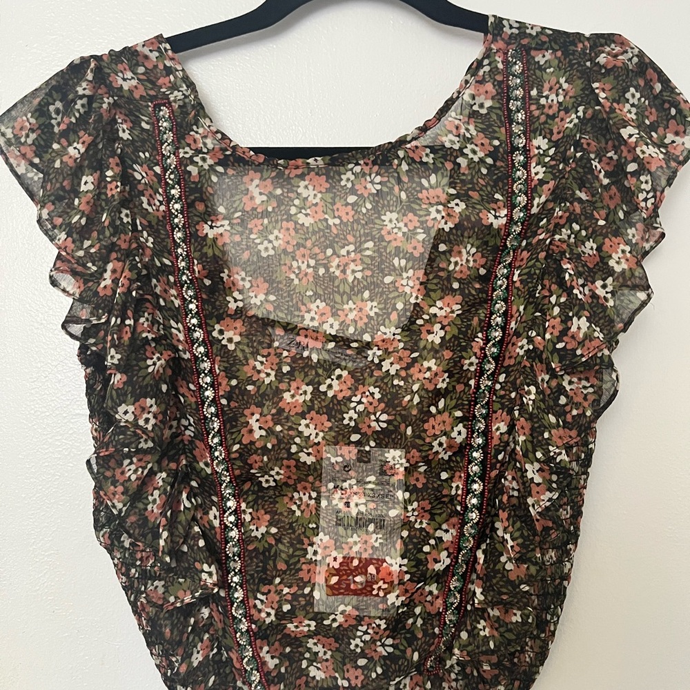 ZARA Floral top -NEVER worn-